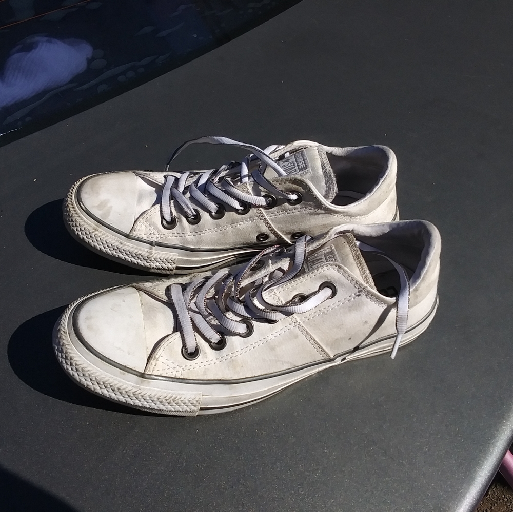 Used converse shoes